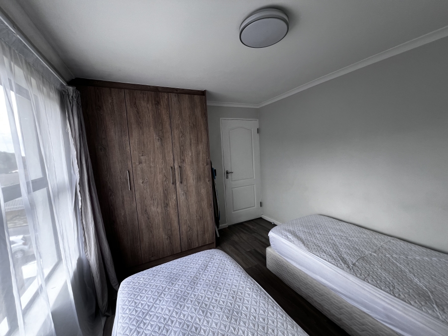 To Let 2 Bedroom Property for Rent in Table View Western Cape